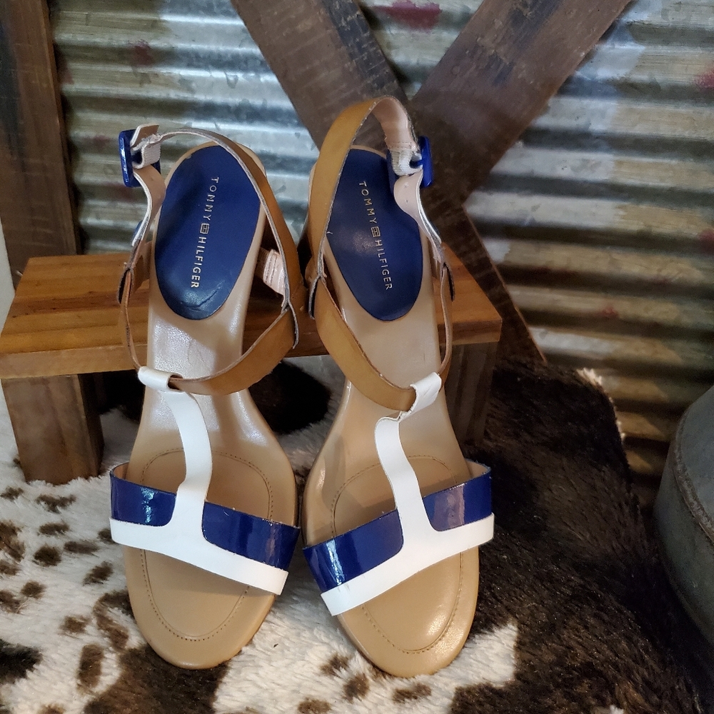3/$20 Tommy Hilfiger Heel Sandals - Picture 8 of 8